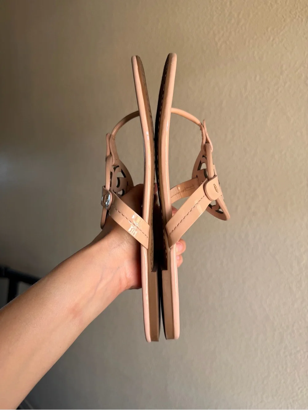 Tory Burch Sea Shell Pink Patent Leather Miller Sandal